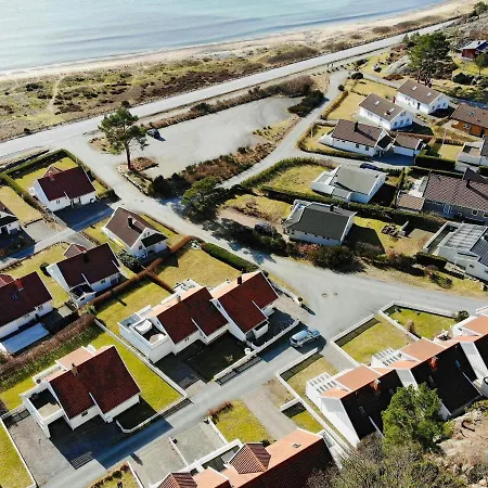 Four-bedroom Holiday In Lindesnesnes 1 Casa vacanze Jåsund